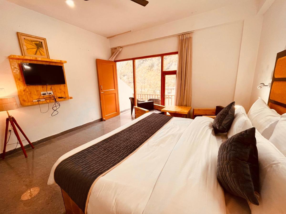 Hotel Beas River Retreat - A Riverside Hotel With Balcony Manāli Extérieur photo